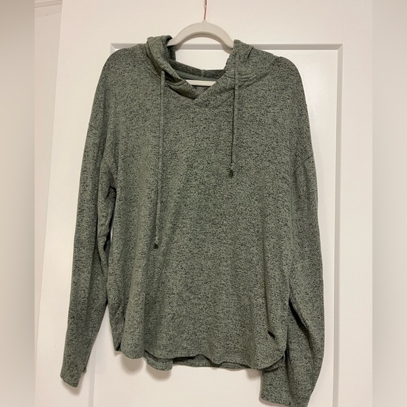 EUC | Hyba / Reitmans - Brushed Hooded Pullover | Size Medium - Picture 4 of 7